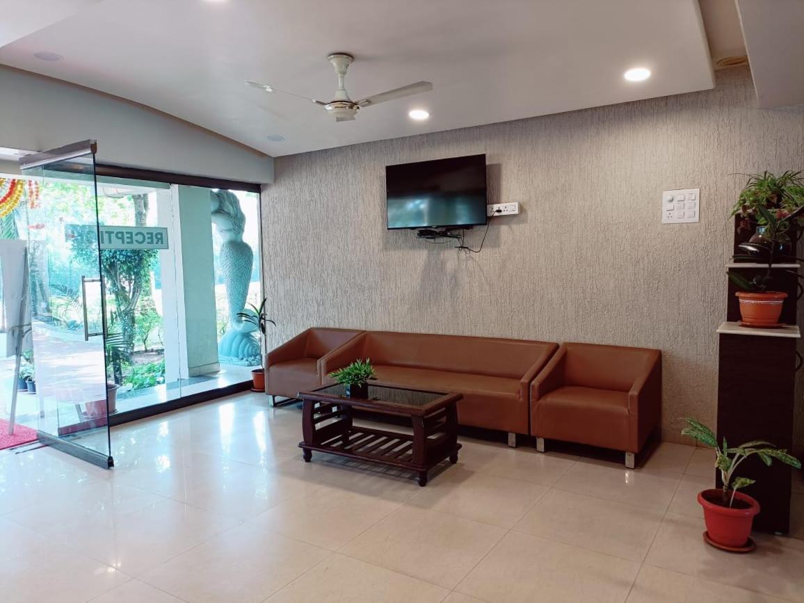Aquarius Resort Gorhe Khurd エクステリア 写真