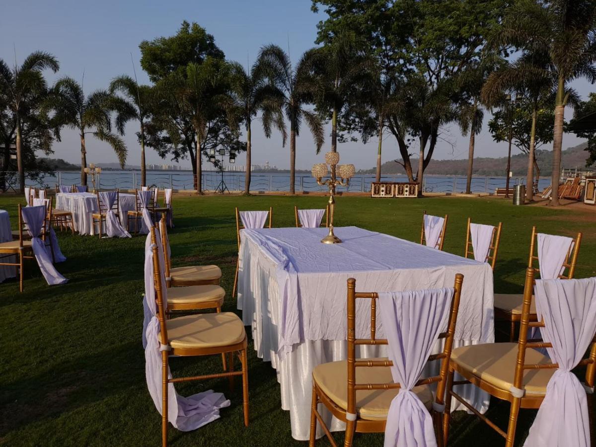 Aquarius Resort Gorhe Khurd エクステリア 写真